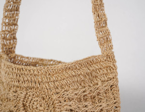 Sac à bandoulière en jute tressé style bohème, ouvert, écologique, pour femme, idéal pour l'été et le quotidien - Product Image 2