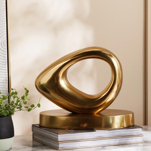 Sculpture noire à la mode pièce décorative faite à la main accrocheuse idéale pour la pièce maîtresse de salon ou de bureau - Product Image 3