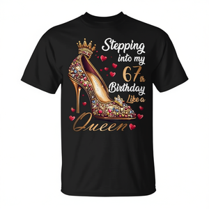 T-shirt per il 67° compleanno della regina, con design elegante e promozionale per festeggiare come una regina - Product Image 2