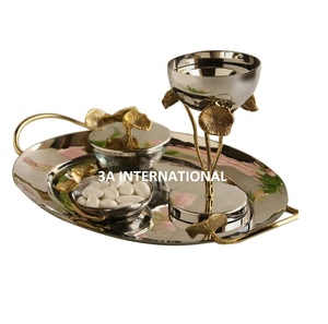 Plateaux durables en métal, plateau de service artisanal décoratif en métal, plateau de service pour gâteaux sur table à manger, pour restaurant - Product Image 1