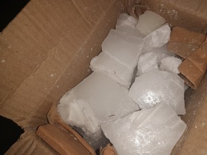 Cire de paraffine brute de marque kunlun entièrement purifiée pour la fabrication de cire de paraffine vela dans un emballage de 50 kg de cire de paraffine semi-raffinée - Product Image 3