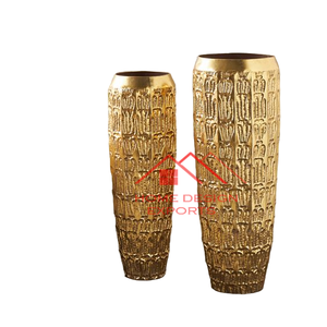 Jarrón de Aluminio Minimalista de Gran Tamaño para Decoración de Hogar, Hotel o Restaurante, con Acabado Plateado - Product Image 5