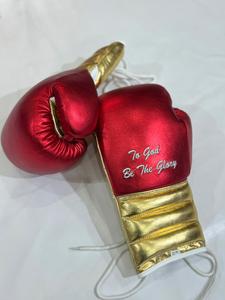 Gants de boxe en cuir PU rouge et or avec logo personnalisé, mitaines d'entraînement à lacets, équipement de combat professionnel - Product Image 3