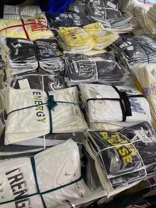 T-shirts en coton 100% tricotés à col rond pour hommes, décontractés, avec logo sur le devant, motif uni, manches courtes, coupe classique, écologiques, vente en gros - Product Image 3