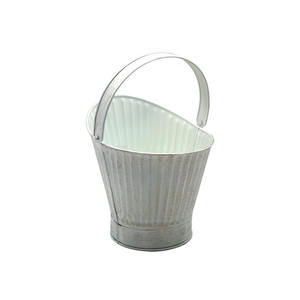 Jardinière en charbon de fer faite à la main avec poignée en or antique utilisable pour le jardinage décoratif à la maison Pots de fleurs et jardinières - Product Image 1