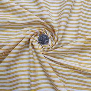 Tissu 100% coton au mètre Design floral imprimé de blocs à la main pour la fabrication de couettes et de masques - Product Image 2