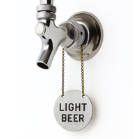 Accessoires de bar OEM, étiquette de robinet de bière en métal personnalisée avec chaîne suspendue