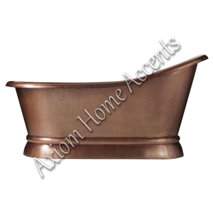 Elegante bañera de cobre con diseño independiente de acabado liso, perfecta para baños de lujo de Axiom Home Accents - Product Image 3