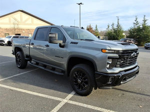 Oferta Especial: Chevrolet Silverado 2500HD 2026, Motor V8 Duramax Turbo-Diésel de 6.6L - Product Image 2