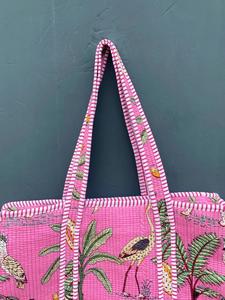 Bolso Tote Bohemio Vintage para Mujer, Estampado de Jungla Rosa en Terciopelo con Bloques Estampados a Mano en India, Bordado Multicolor, Cierre de Cremallera - Product Image 3