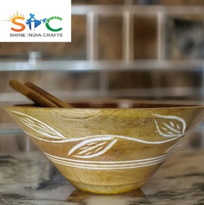 Bol de service sculpté à la main avec cuillères Superbe sculpture de feuilles sur bois de mangue Cadeau idéal - Product Image 6