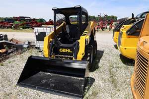 Nueva Retroexcavadora Gehl V210, Cargadora de Ruedas, 1 Año de Garantía en Componentes Principales (Motor, Caja de Cambios, Rodamientos, Bomba) en Venta - Product Image 5