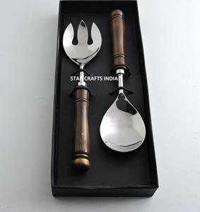 Nouvel arrivage Ensemble de couverts à salade de haute qualité Serveur à salade en acier inoxydable avec poignées élégantes fabriquées à la main - Product Image 3