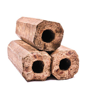 Briquetas de madera versátiles para uso industrial, comercial y doméstico - Product Image 6