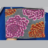 Pochette de soirée artisanale bohème vintage perlée imperméable à motif écossais coloré avec fermeture à bouton pour femme