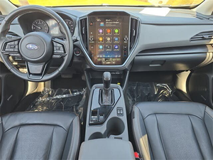 Subaru Crosstrek Limited AWD 2024 USADO, Volante a la Izquierda, Interior Oscuro, Asientos de Cuero, Neumáticos R19, SUV Automático, Techo de Aleación de Aluminio - Product Image 2