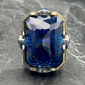 Anillo Elegante de Plata para Hombre con Zafiro Azul Cuadrado, Idea de Regalo Única con Tecnología de Incrustación Elegante para Ocasiones Especiales - Product Image 2