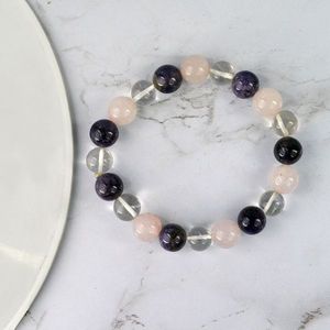 Pulsera de Cristal Curativo de Amatista, Cuarzo Rosa y Cuarzo Transparente - 10mm, Cargada con Reiki, Joyería para Mente, Cuerpo y Alma - Product Image 4