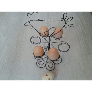 Support à œufs en fer forgé vintage, design filaire, durable, finition noire, personnalisé pour la décoration de la cuisine et de la table à manger - Product Image 1