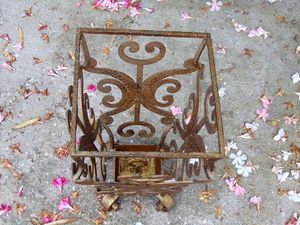 Support de rangement pour parapluie de qualité supérieure couleur cuivre design classique fer pur pour la décoration intérieure à bon prix de l'Inde - Product Image 3