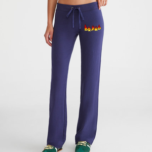 Gran oferta 2025, ropa de gimnasio de lana de invierno hecha a medida para mujer, pantalones de chándal acampanados de pierna ancha ligeros, impermeables de alta calidad - Product Image 4