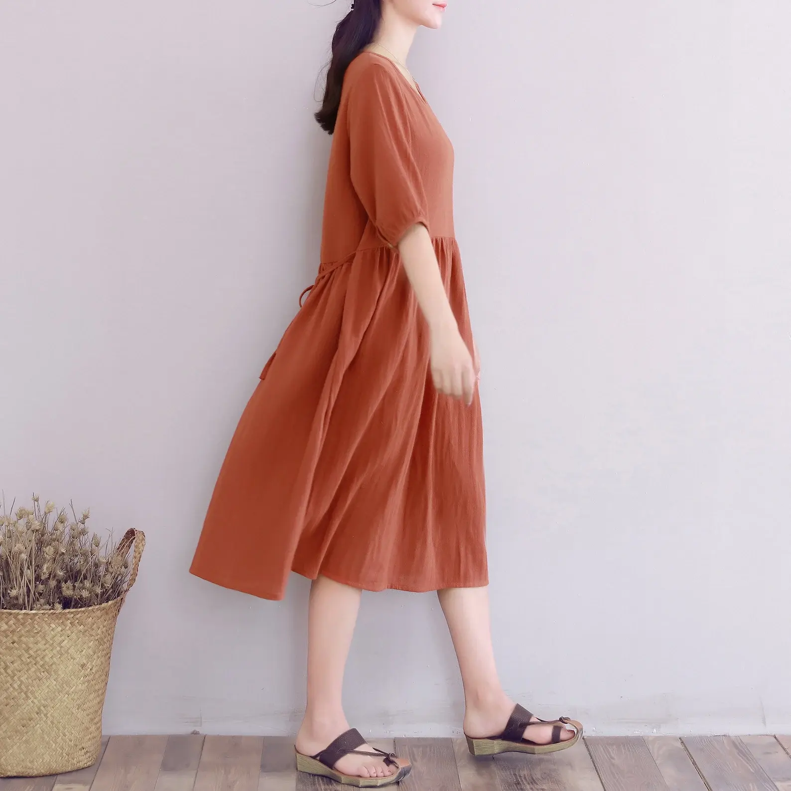 มีสีเขียวขุ่น