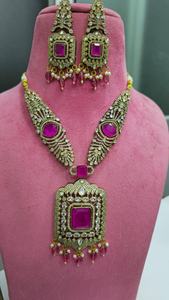 ชุดสร้อยคอโพลกีคุณภาพพรีเมียมแบบดั้งเดิมของอินเดีย เหมาะสำหรับงานปาร์ตี้ งานแต่งงาน มีหลายสีให้เลือก - Product Image 2