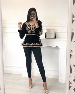 KURTA ชุดเดรสสั้นพร้อมกางเกง,ประดับประดาด้วยลูกปัดแก้วคริสตัลสวยงาม DABKA ชุดทำงานสำหรับสวมใส่ในงานปาร์ตี้/งานแต่งงาน @ 2022 - Product Image 1