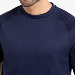 T-shirt de haute qualité pour hommes 100% coton O Neck Short Sleeve Premium Regular Size Panel Design Options de couleur polyvalentes - Product Image 4