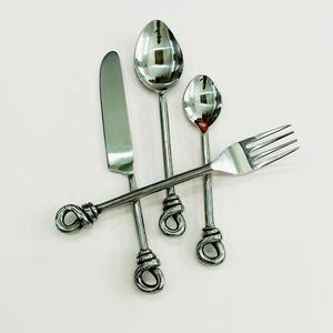 Juego de cubiertos de acero inoxidable con diseño de mango de doble anudado Chapado en plata único Juego de cubiertos de lujo de aspecto real - Product Image 3