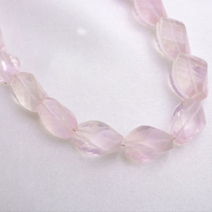 Cuentas de Cuarzo Rosa Natural con Forma de Espiral para la Elaboración de Joyería Fina - Product Image 1