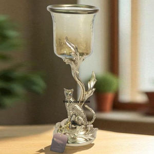 Elegante portavelas clásico con diseño artístico perfecto para centro de mesa acento y decoración del hogar - Product Image 3