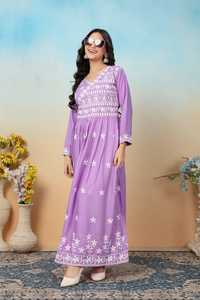 Ensemble Kurti brodé Chikankari pour femmes le plus récent à la mode traditionnelle pour les collections de vêtements de fête disponibles en gros - Product Image 4