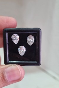 Boucles d'oreilles en diamant Moissanite en forme de poire blanche complète VVS Clarity Hip Hop Jewelry avec couleur de pierre précieuse en argent - Product Image 4