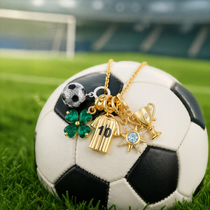 จี้ Jeulia Move My Way Pav Soccer Charm ชุบทองเหลือง สำหรับสร้อยคอและสร้อยข้อมือ - Product Image 6