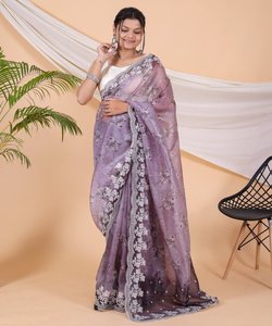 Bliss de algodón clásico: saris blancos atemporales para un estilo elegante-Atuendo indio tradicional con un toque moderno-Precio inigualable - Product Image 1