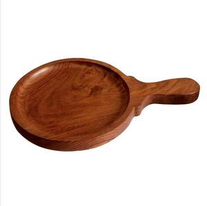 Plateau de service moderne avec manche en bois de noyer Planche à découper polyvalente en bois de charcuterie Planches en bois durables Chargeur en plastique - Product Image 5