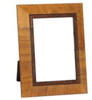 Cadre photo rectangulaire en bois noir pour présentation sur table, écologique et durable, design classique