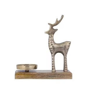 Bougeoir à bougie chauffe-plat en forme d'arbre doré fait à la main avec guirlandes lumineuses pour la décoration de Noël de la maison et de la chambre d'hôtel - Product Image 3