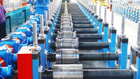 Machine de formage de gouttières multifonctionnelle, production de types échelle/perforé/à rainure, changement rapide de rouleaux, utilisation facile