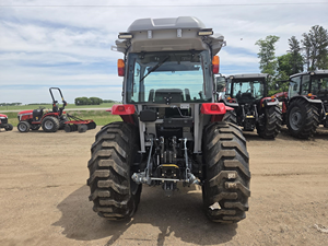 Achetez un tracteur Massey Ferguson 2M.65 2026 à prix avantageux, équipement agricole d'occasion de qualité originale, performances robustes, idéal pour la ferme - Product Image 6