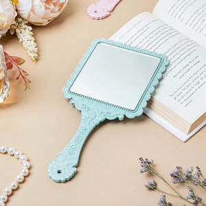 Miroir à main Décoration murale élégante pour toute pièce Miroir moderne Design élégant et contemporain pour les intérieurs de maison - Product Image 4