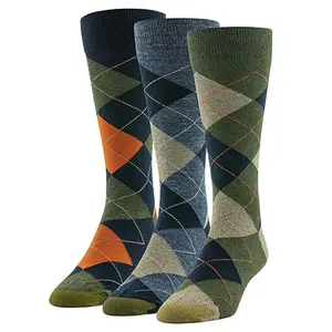 OEM cheap soild color men customized long crew socks Best Quality With your Logo and Design Fasion Men Hot Trending warm Socks
