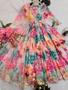 Robe de soirée indienne pakistanaise magnifique, en tissu de soie chinon, avec broderie de fils de séquence, pour les fêtes, les mariages, les tenues traditionnelles - Product Image 4