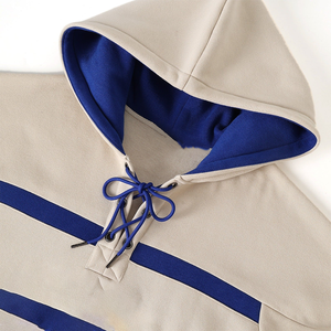 Sudadera con Capucha de Hockey de Invierno Oakwood Royale, Unisex, Estilo Urbano, Forro Polar, Cuello en V con Cordones, Gruesa, 100% Algodón Orgánico - Product Image 3