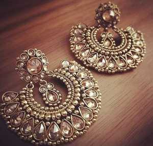 Pendientes de Aro Hechos a Mano de Alta Calidad y Lujo, Nuevo Diseño Formal para Eventos de Gala, Sofisticados y Elegantes, Idea de Regalo - Product Image 2