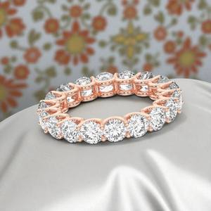 Anillo de Bodas de 3,70 quilates de moissanita de corte redondo de diamante de corte redondo de eternidad completo hecho en plata Starling para mujer - Product Image 4