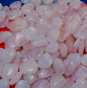 จี้หัวใจโรสควอตซ์ธรรมชาติ เครื่องประดับคริสตัลทำมือ ขนาด M 25–30 มม. - Product Image 5