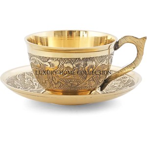 Tasses et soucoupes en laiton magnifiquement conçues adaptées aux cadeaux lors d'occasions spéciales comme les mariages ou les pendaisons de crémaillère - Product Image 3