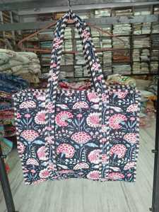 Sac fourre-tout en coton matelassé imprimé pour les acheteurs exportateurs Sac de transport en tissu réutilisable pour les commandes en gros Vente au détail Shopping quotidien Utilisation quotidienne Vente au marché - Product Image 3